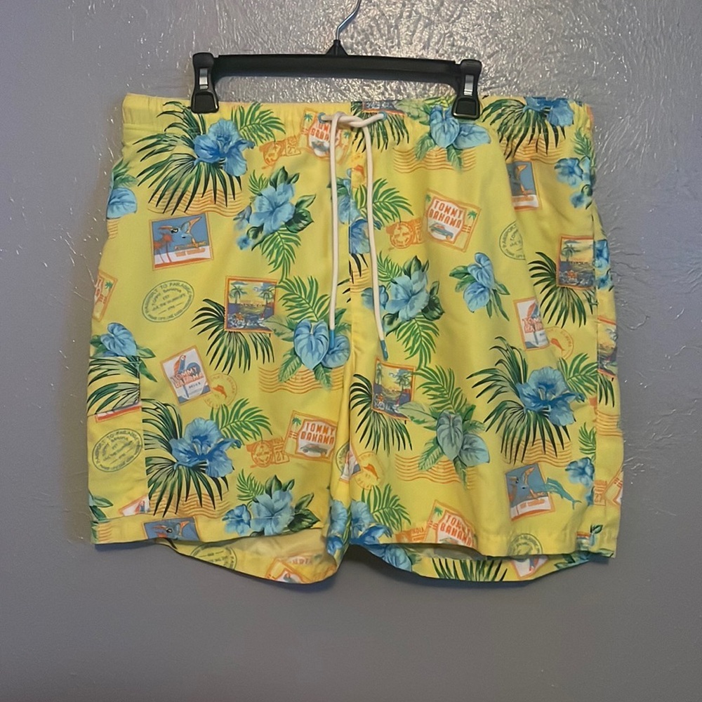 Tommy Bahama Naples Paradise Postcard Swim Trunks Mens Small Yellow Daisy